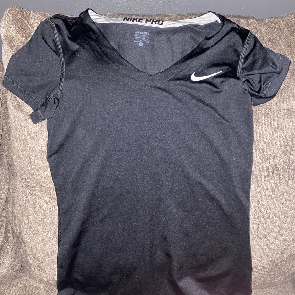 Nike pro tee